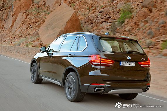 2014款宝马X5官方图