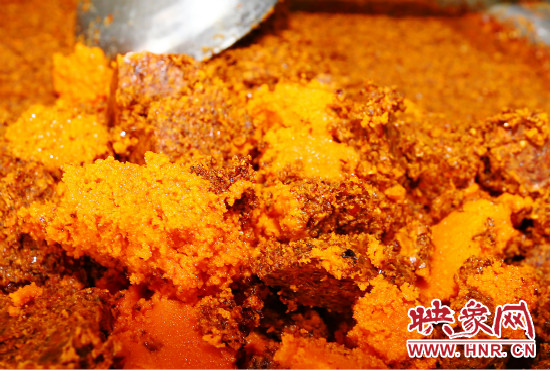 独家秘制的辣椒是饸饹面不可缺少的配料