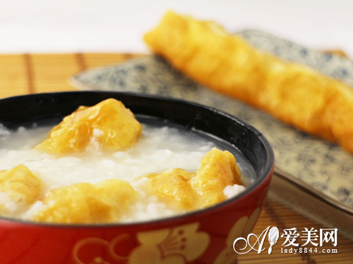 先排毒才能养颜 7种排毒饮食方法