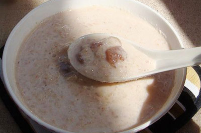 花生圆肉粥：香甜好粥 益气补血佳品