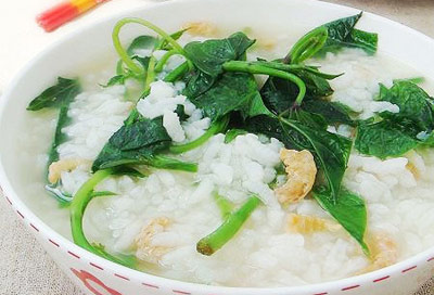 红薯叶虾米：清淡暖胃 感冒必备