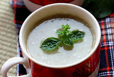 绿豆冰沙：排毒去火 痘痘肌肤必备