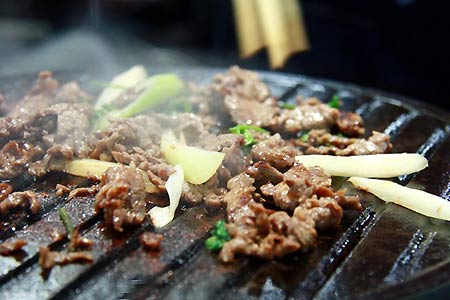 饮食不当易诱发胃癌 过烫过咸都不健康