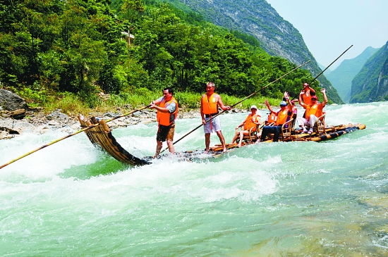 重渡沟竹筏漂 亲水游 说走咱就走