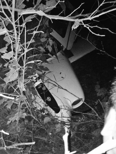 教练机迫降洛阳山中无人区 机上3人安然无恙