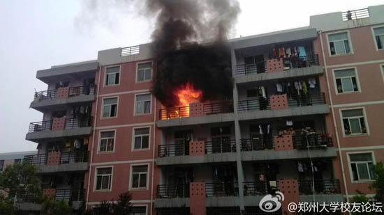 火灾现场,火势相当凶猛