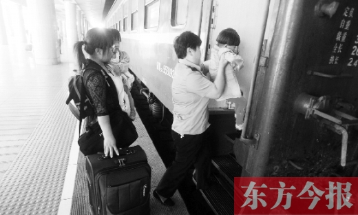 郑州到温州的2191/4次列车，是郑州铁路局最后一对绿皮车。