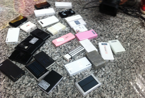 郑州机场查获的超标充电宝