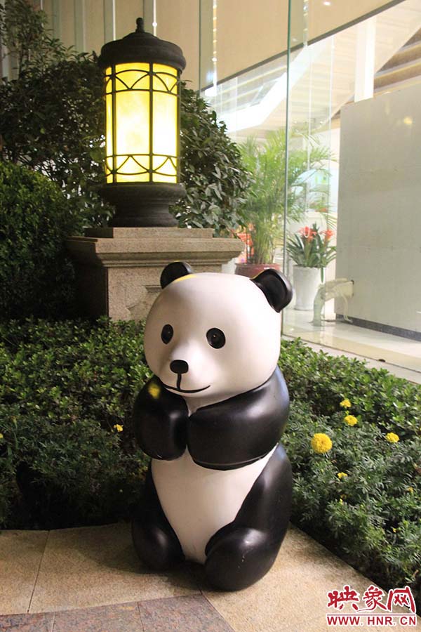 “萌熊猫”艺术展活动现场，最萌“萌熊猫”