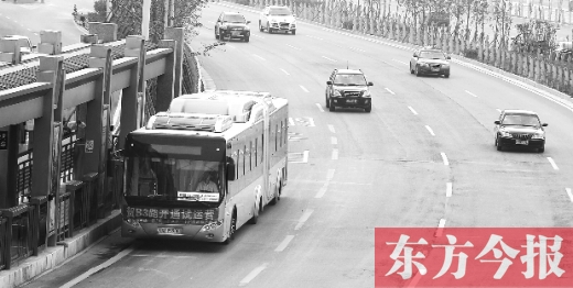 郑州B3首日试运营