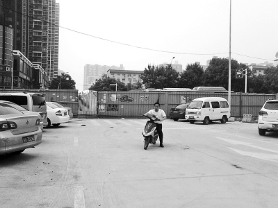 东明路打通后却又将农业路上的出口封死