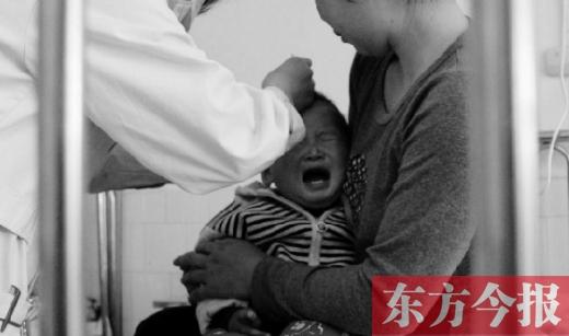 郑州儿科医生红黑榜出炉 家长称榜单有一定道理