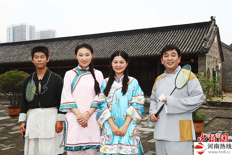 河南南阳旅游局拍微电影 <wbr>局长客串乞丐(高清组图)