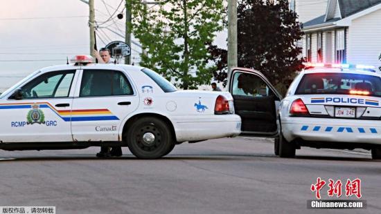 当地时间6月4日，加拿大新不伦瑞克省发生一起枪击案，三名警察被杀，至少两名警察受伤。