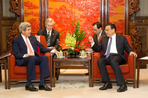 国务院总理李克强14日在中南海紫光阁会见美国国务卿克里。