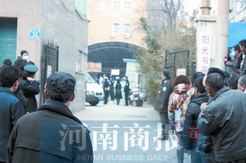 女子带儿子医院治肺炎 与丈夫生气从5楼跳下