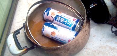 女子着急出门忘关火 两瓶“露露”变炸弹(图)