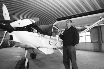 北川小飞机公路“空降”被罚60万 河南曾有两起