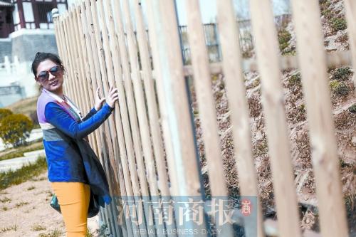 90后女“牢头”练习擒拿格斗 称狱警就像医生