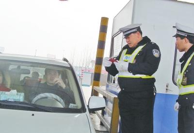 河南一高速交警带病工作 连值5天班后不幸牺牲