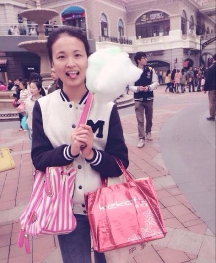 女生微博寻找误闯合照情侣装男生 男主私信愿交往