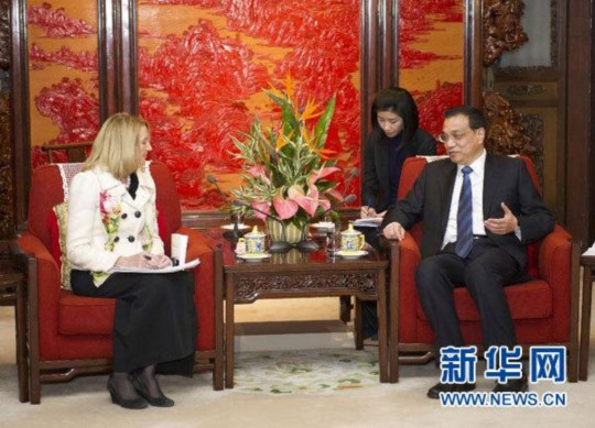 李克强会见美国《科学》杂志主编