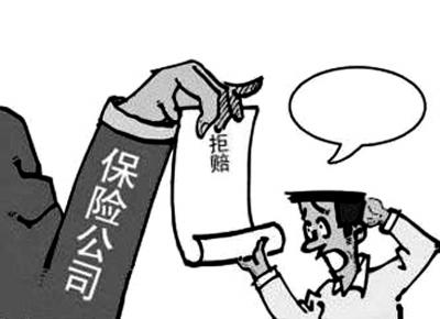 货车撞高速护栏 司机被甩车外落地后被本车轧死