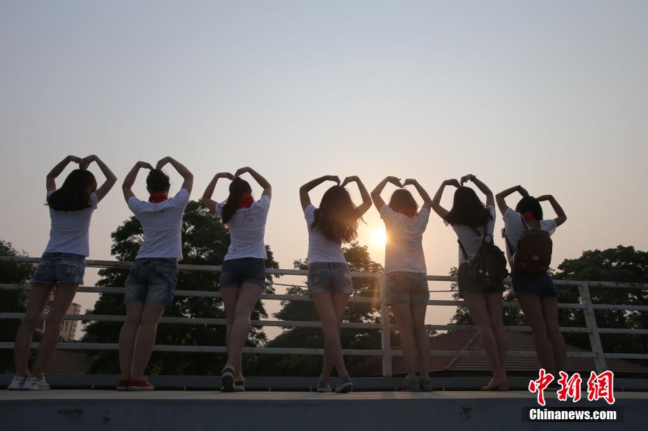 “毕业写真”走红高校