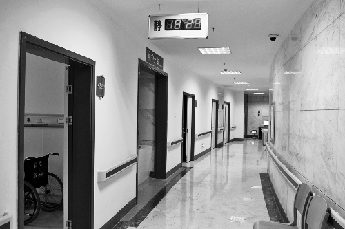 为迎接生育高峰,省人民医院拓展产科。