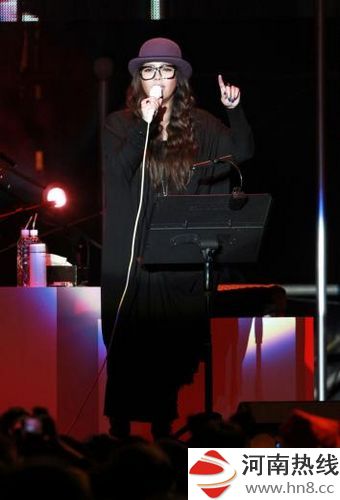 张惠妹挺同性恋开免费个唱素颜问“漂亮吗”（图）