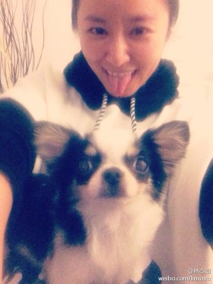 林心如吐舌卖萌