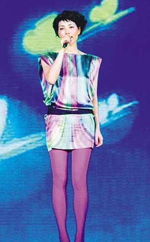 王菲曾在春晚舞台献唱