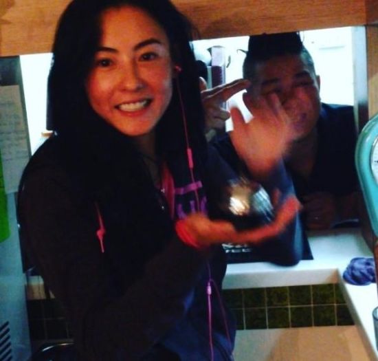 张柏芝做义工十分卖力