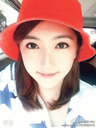 被指责为第三者的李悦彤