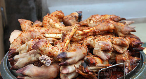 全国十大人气小吃街 游客满嘴食物仍不停