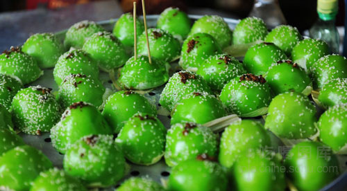 全国十大人气小吃街 游客满嘴食物仍不停