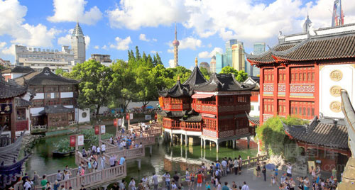 全国十大人气小吃街 游客满嘴食物仍不停