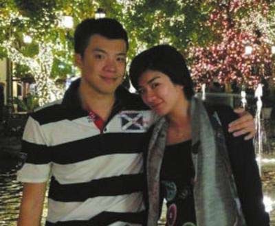 黄奕夫妻昔日恩爱照