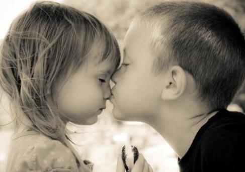 设计台词:轻轻地一个吻